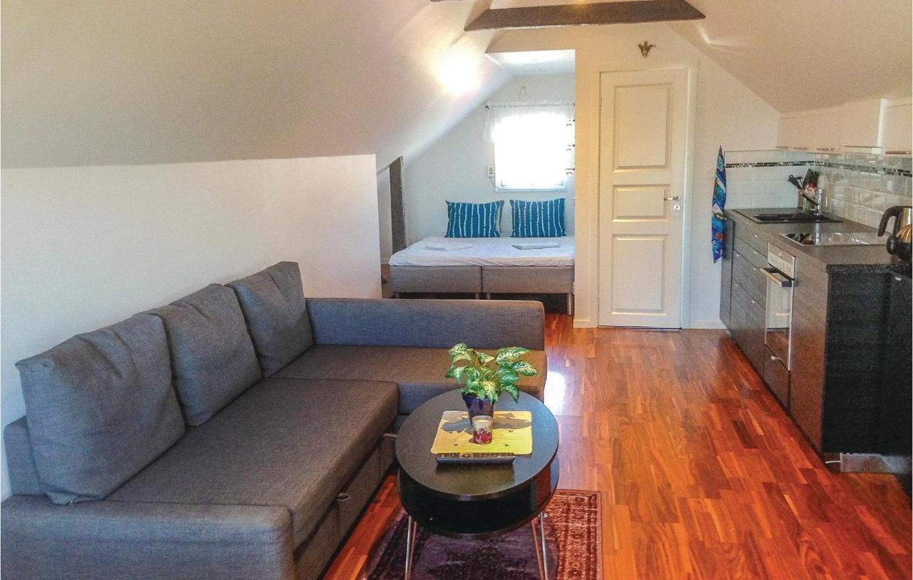Cozy Apartment In Klintehamn With Wifi Exteriör bild